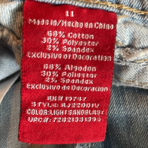 Red Rivet Junior Size 11 Raw Hem Light Wash Blue Jean Shorts Embroidered - Picture 4 of 5